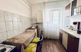 Apartament 2 camere, 54 mp, balcon, zona Cetate