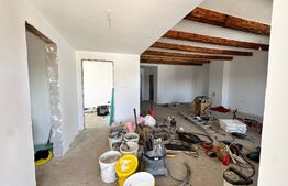 Casa tip duplex 4 camere,priveliste unica,zona Vintu de Jos