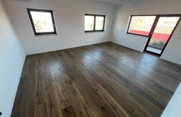 Apatament 3 camere , 87 mp , Bloc Nou , Zona-Piata 