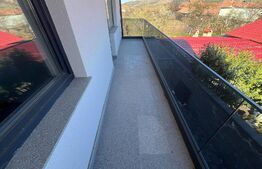 Apatament 3 camere , 87 mp , Bloc Nou , Zona-Piata 