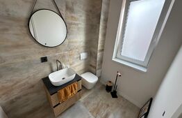 Casa individuala, 4 camere, 3 bai, 160 mp utili, zona Centru