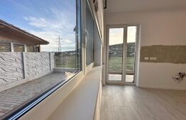 Casa de inchiriat 3 camere, 2 bai, curte pavata, Cetate