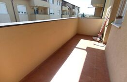 Apartament cu 2 camere , de vanzare, etaj intermediar