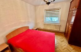 Apartament de vanzare cu 3 camere, etaj intermediar, zona cetate.