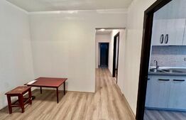Apartament de vanzare cu 3 camere, etaj intermediar, zona cetate.