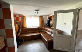 Casa individuala 3 dormitoare, bucatarie, teren 216 mp teren in Abrud