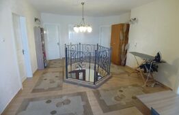 Casa de vanzare, pretabila pentru Pensiune sau regim hotelier