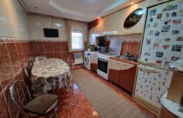 Apartament 3 camere, 70 mp, zona Ampoi 2
