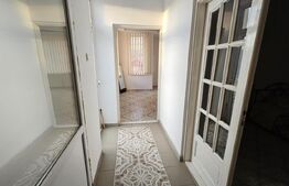Spațiu comercial 96 mp de închiriat în Ampoi 3 – 5 camere, 2 băi, 3 locuri parca