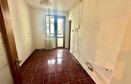 Apartament 3 camere 2 bai 78 mp - Cetate