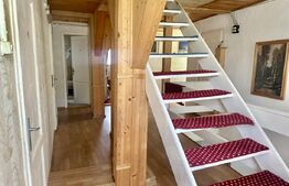 Casa de vacanta la munte, 354 mp utili, teren cu 2930 mp, zona Ighiel