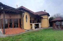 Casa de vanzare in Ampoita