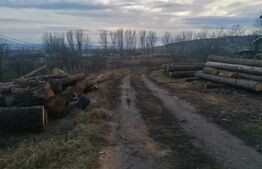 Teren intravilan, 3075 mp, cu toate utilitatile, Vest