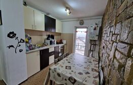 Apartament 2 camere, decomandat, 48mp, etaj 3, zona Ampoi