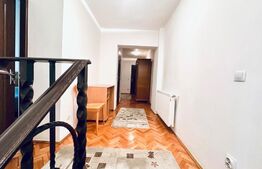 Apartament 3 camere, living, 2 băi, 2 balcoane, scară interioară, Zona Centru