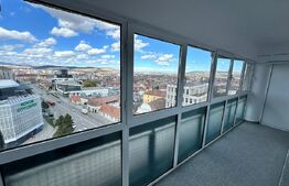 Apartament 3 camere, decomandat, 2 bai, 89mp,scara interioara, boxa,Ultracentral