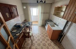 Apartament 3 camere, 72mp, balcon, zona Cetate 