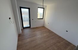 Apartament 3 camere, 77mp, zona Cetate