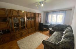 Apartament 3 camere cu garaj, etaj 3, Cetate-Mercur