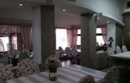 Hotel 16 camere cu toate utilitatile DN1 zona Sibot