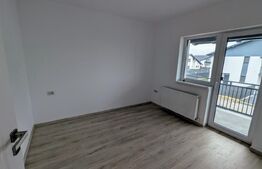 Triplex 110mp utili, 190 mp teren, si beci zona Cetate