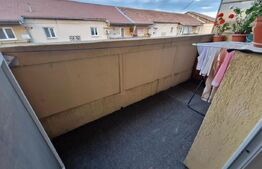 Apartament 3 camere, 57 mp, balcon, zona Cetate