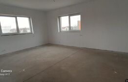 Casă cu 6 camere, 120 mp utili, zona Orizont - Micești