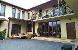 Pensiune de 503 mp, teren 690 mp, in zona Cetate