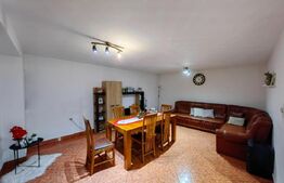 Casă cu 4 dormitoare și 2 spații comerciale, zona Tolstoi - Centru