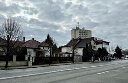 Proprietate unică, 2 locuințe și teren 1036 mp,ultracentral în Cetate