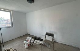 Casa semifinisata 3 camere, pivnita, teren 1198 mp, Paclisa