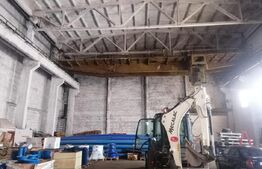 Hala industriala 2051 mp utili in zona Aiud