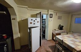 Casa cu 4 camere, 2 anexe, 831 mp teren, Bărăbanț