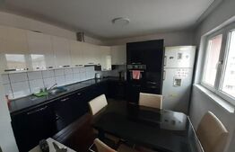 Apartament 3 camere, 65 mp cetate