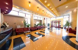 Hotel 4* UltraCentral ,64 Camere+8 Apartamente, 3 Restaurante & Piscina 