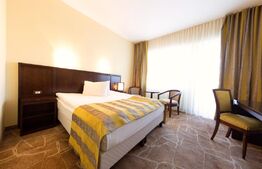 Hotel 4* UltraCentral ,64 Camere+8 Apartamente, 3 Restaurante & Piscina 