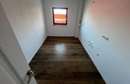 Apatament 3 camere , 87 mp , Bloc Nou , Zona-Piata 