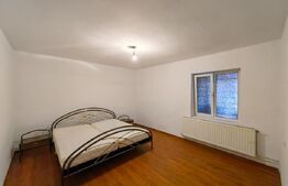 Casă cuplată ultracentrală, 2 camere, 58 mp utili, zona Sebes