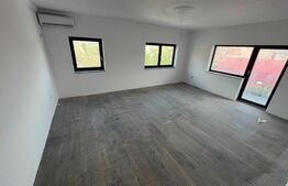 Apartament 3 camere, 106mp, zona-Piata