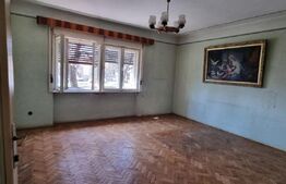 Casa P+2 cu 2 spatii comerciale la parter, in Sebes