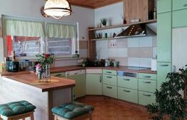 Casa 3 camere bucatarie 2 bai 150 mp utili zona Sebes