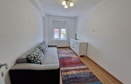 Apartament, 3 camere, 70 mp, zona centrala 