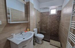 Apartament, 3 camere, 70 mp, zona centrala 