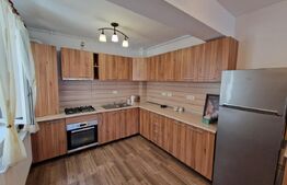 Apartament, 3 camere, 70 mp, zona centrala 