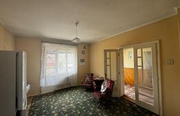 Casa, 4 camere, 645 mp teren, zona Centru - Alba Iulia