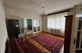 Casa, 4 camere, 645 mp teren, zona Centru - Alba Iulia