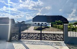 Casa tip duplex 4 camere,priveliste unica,zona Vintu de Jos