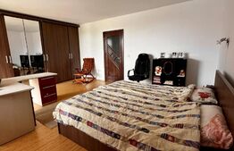 Casa, P+E, 4 camere, 294 mp de teren in cartierul Centru la asfalt