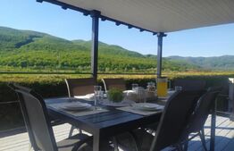 Vila cu piscina, Afacere la cheie, 900 mp teren, zona Sard - Ampoita