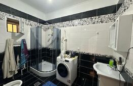 Casa 220 mp utili 4 dormitoare living cu bucatarie open-space teren 760 mp Aiud